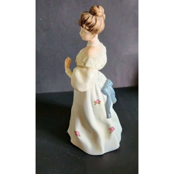 Vintage Homco Victorian Lady with Feather Porcelain 8" Figurine #1463 - Nice!! - Picture 6 of 7